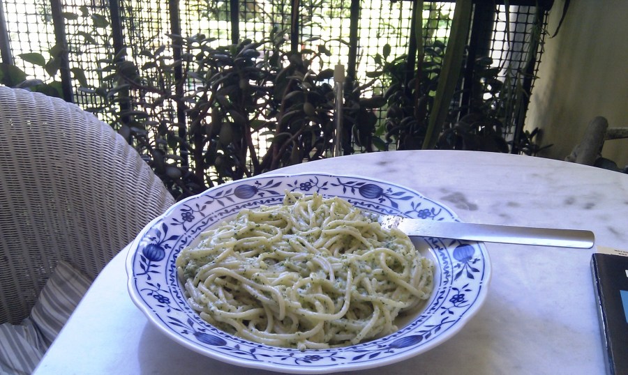 Pesto di rugula con spaghetti