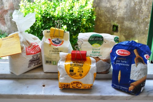 Selection of Italian flours: maize, durum wheat, rye (front centre), spelt, 00 wheat. A selection of flours