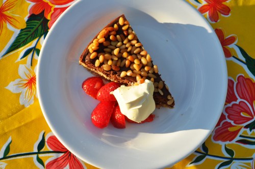 Slice with strawbs and cream