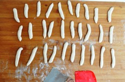 30 pieces into sausages 30 pieces into sausages